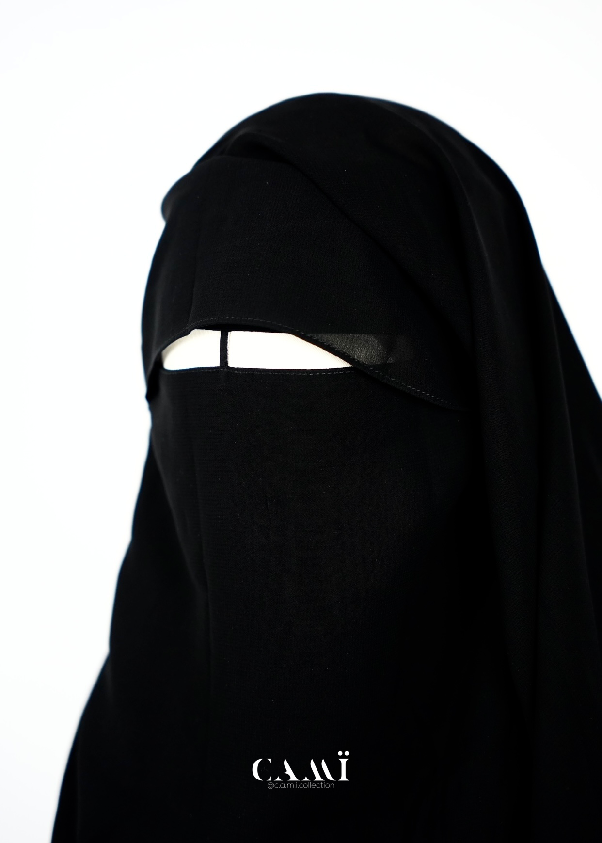 Zweilagiger Niqab mit dünner Klappe