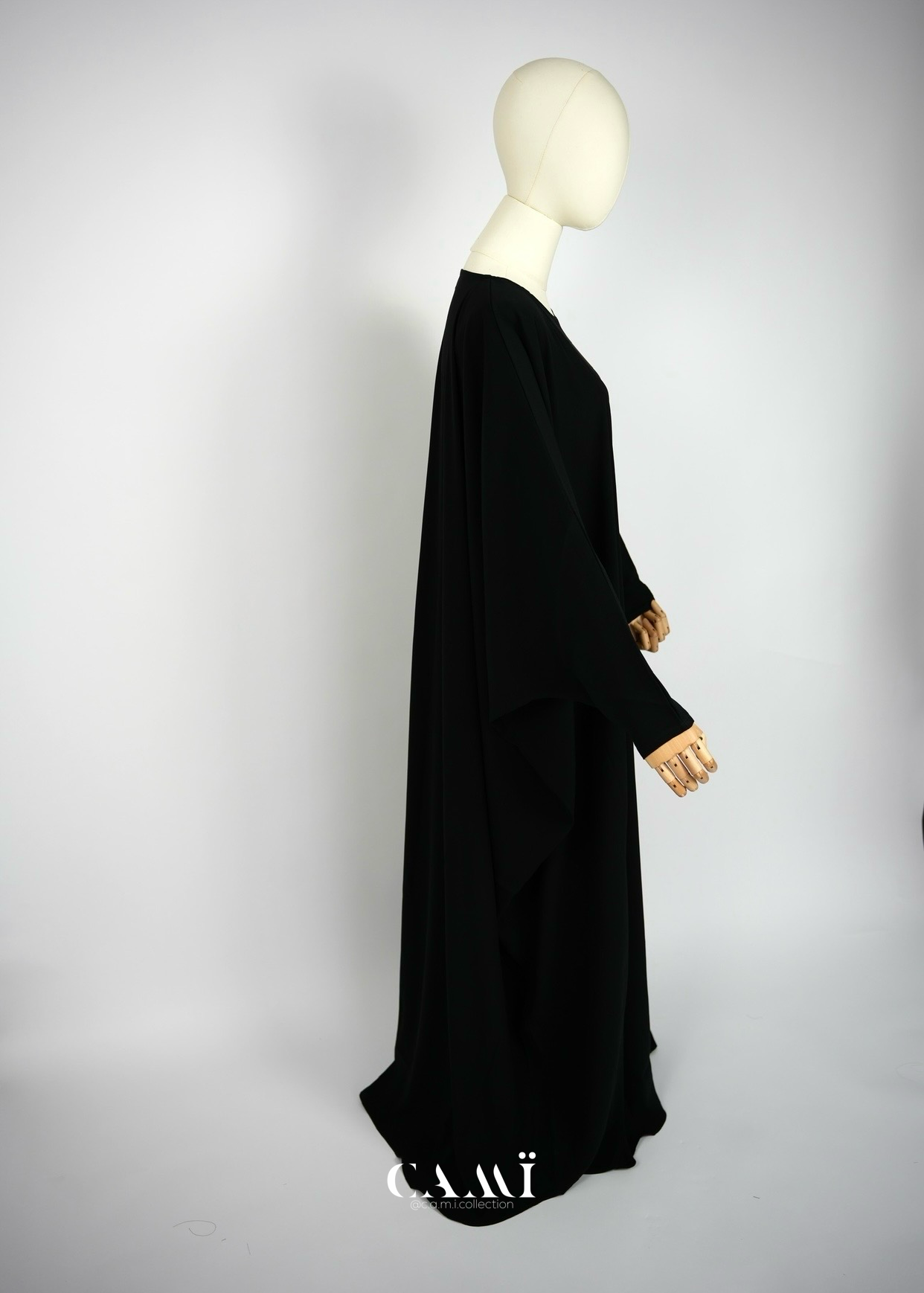 Abaya schwarz mit weitem Schnitt